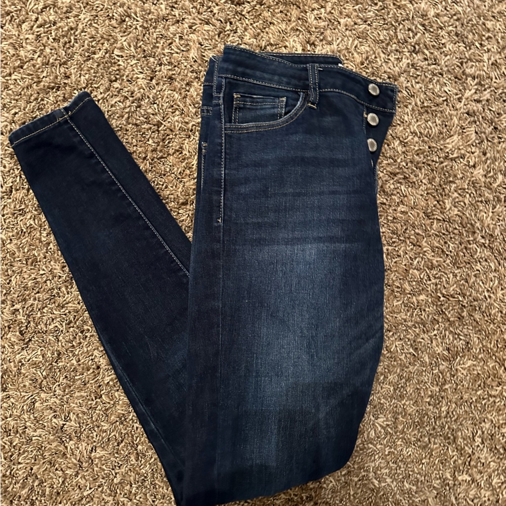Kancan button fly skinny jeans. 27/30 inseam